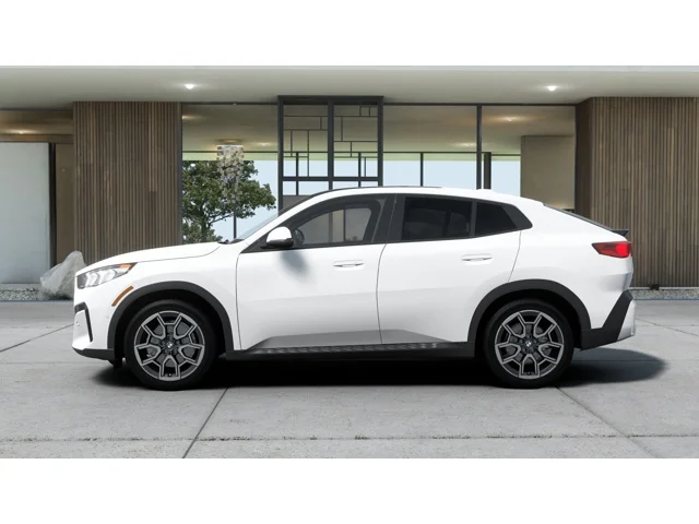 New 2027 White BMW xDrive28i image 4