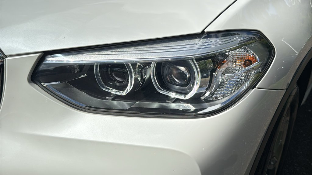 Used 2021 Mineral White Metallic BMW xDrive30i image 7
