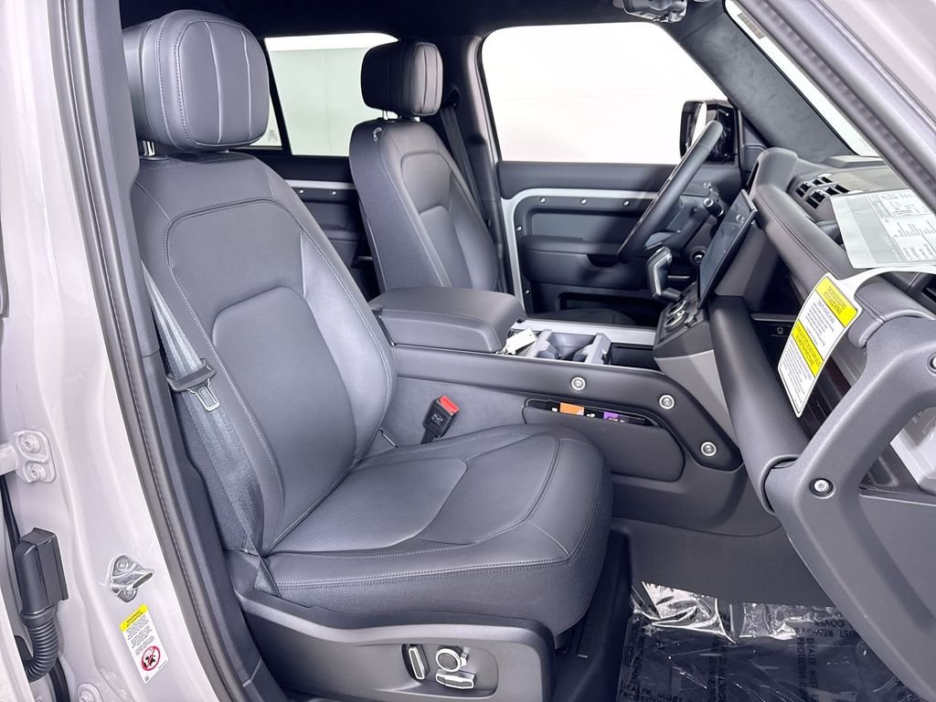 New 2026 Borasco Grey Land Rover X image 23