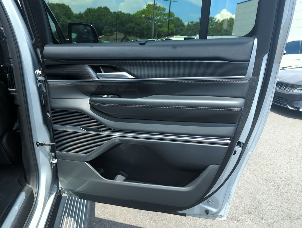 Used 2024 Silver Jeep Series II image 36