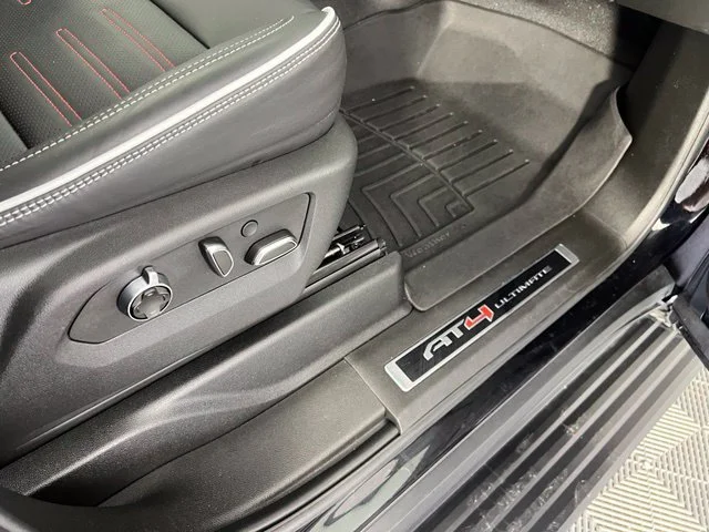 2025 GMC Yukon AT4 Ultimate - Photo 46