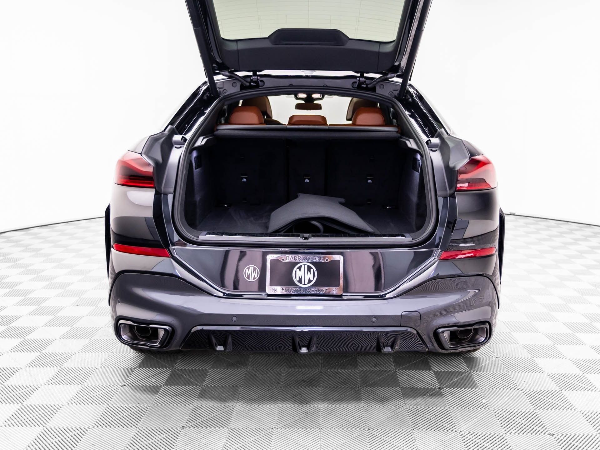 New 2027 Black Sapphire Metallic BMW xDrive40i image 34