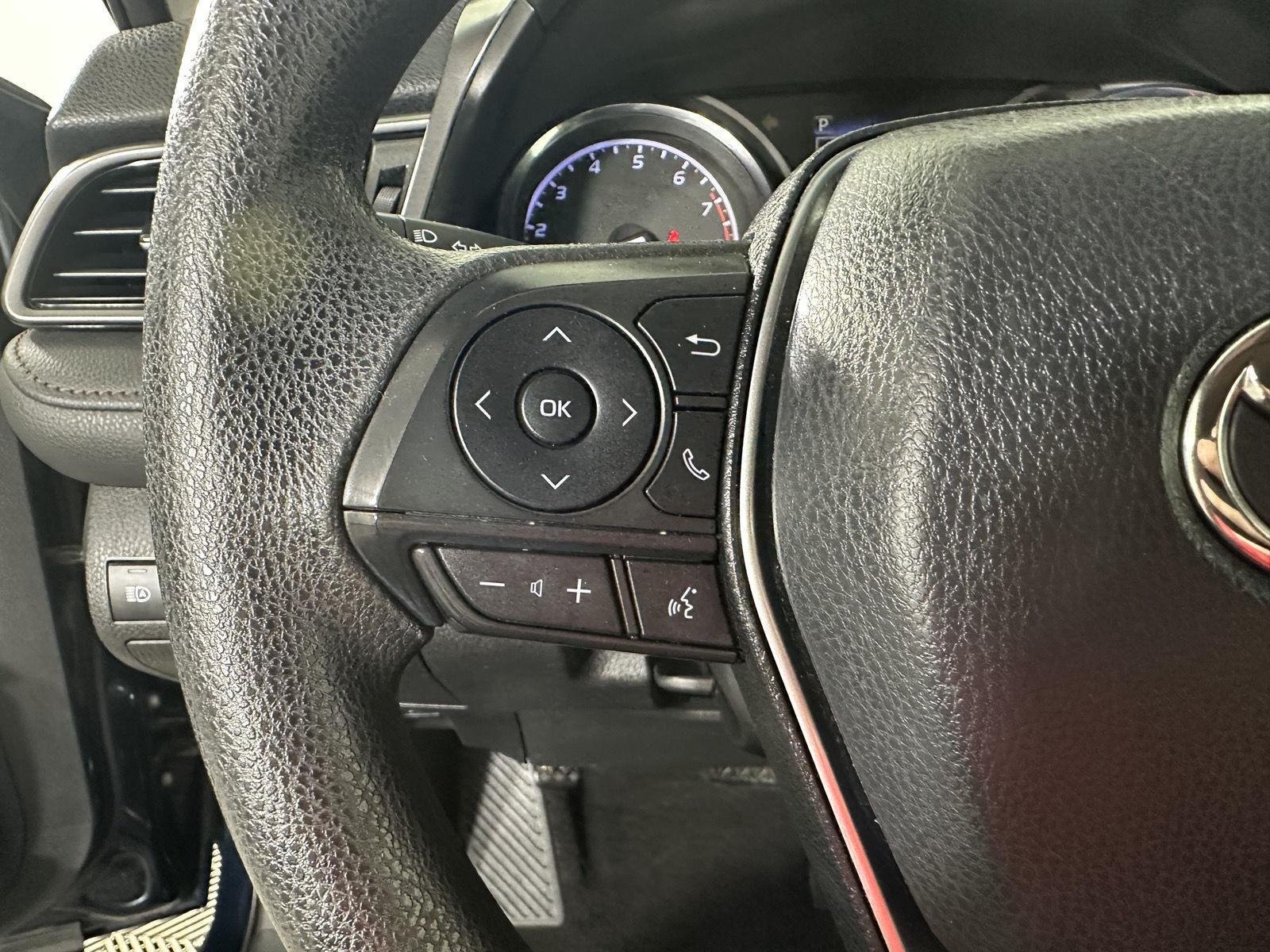 Used 2019 Galactic Aqua Mica Toyota LE image 5