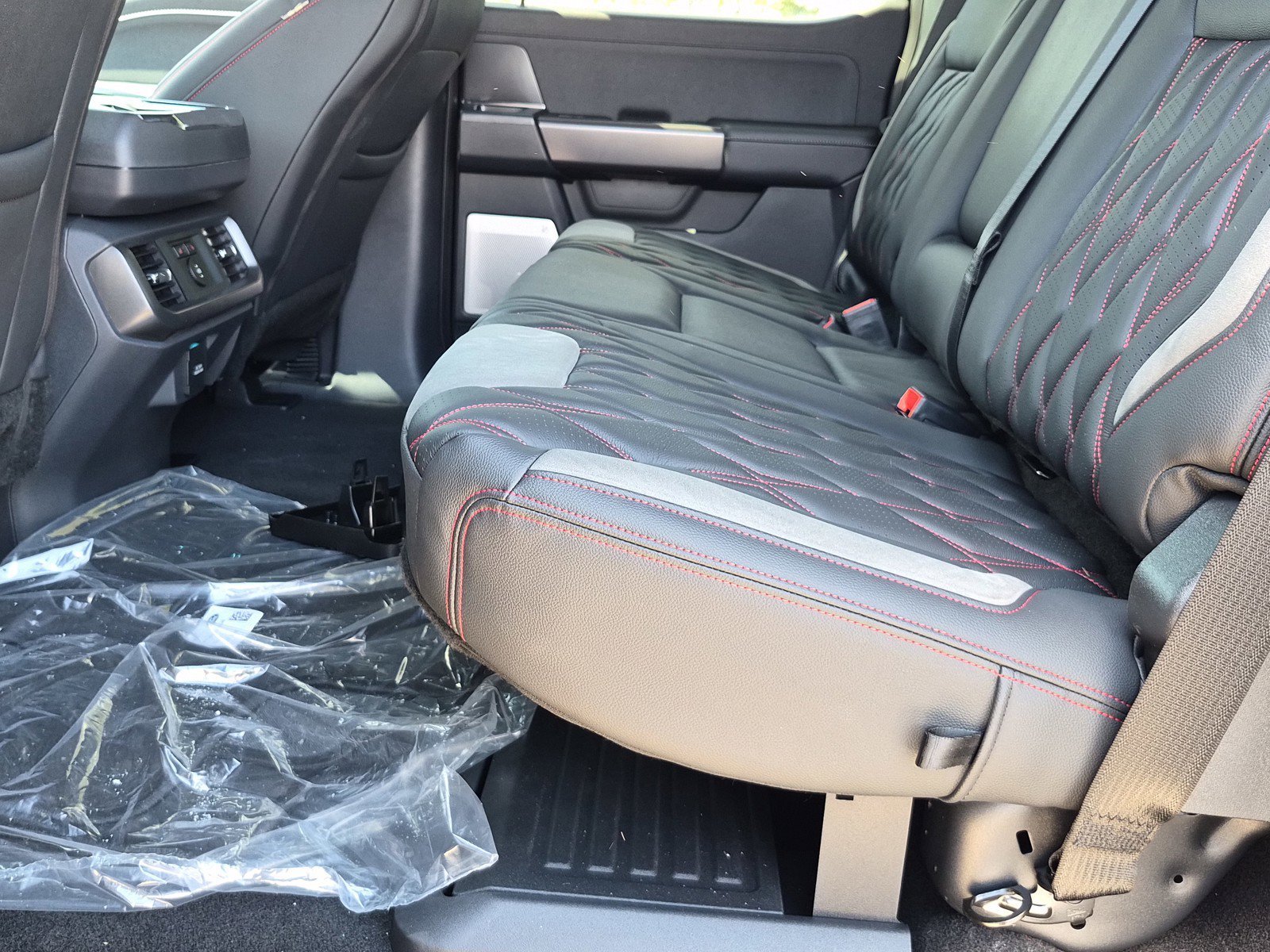 New 2026 Agate Black Metallic Ford Lariat® image 21