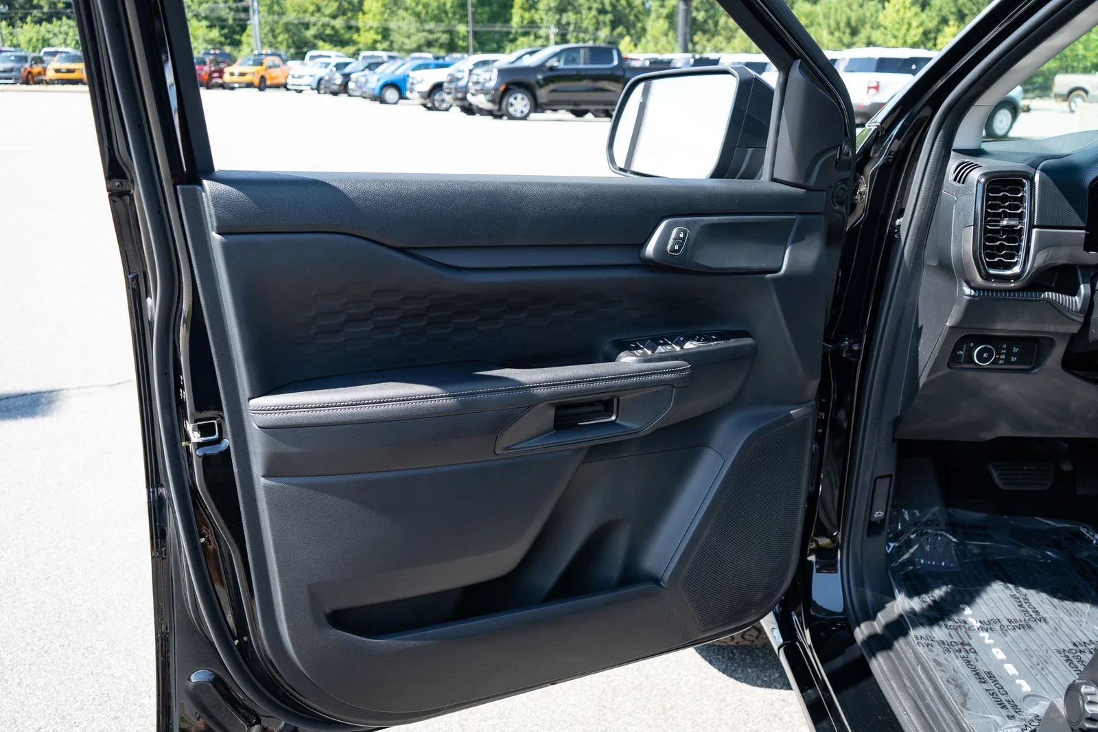 New 2026 Shadow Black Ford XLT image 16
