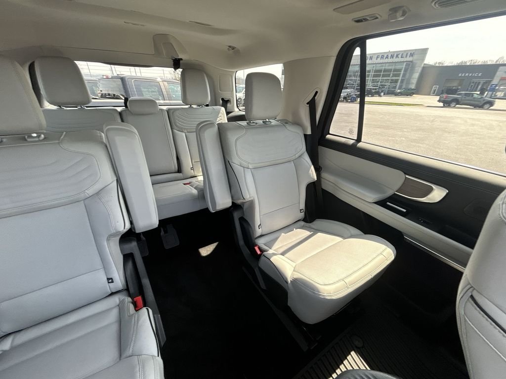 New 2026 Dark Matter Gray Metallic Ford Platinum® image 15