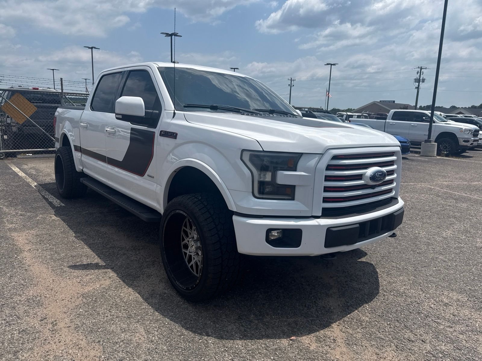 Used 2016 White Ford Lariat image 1