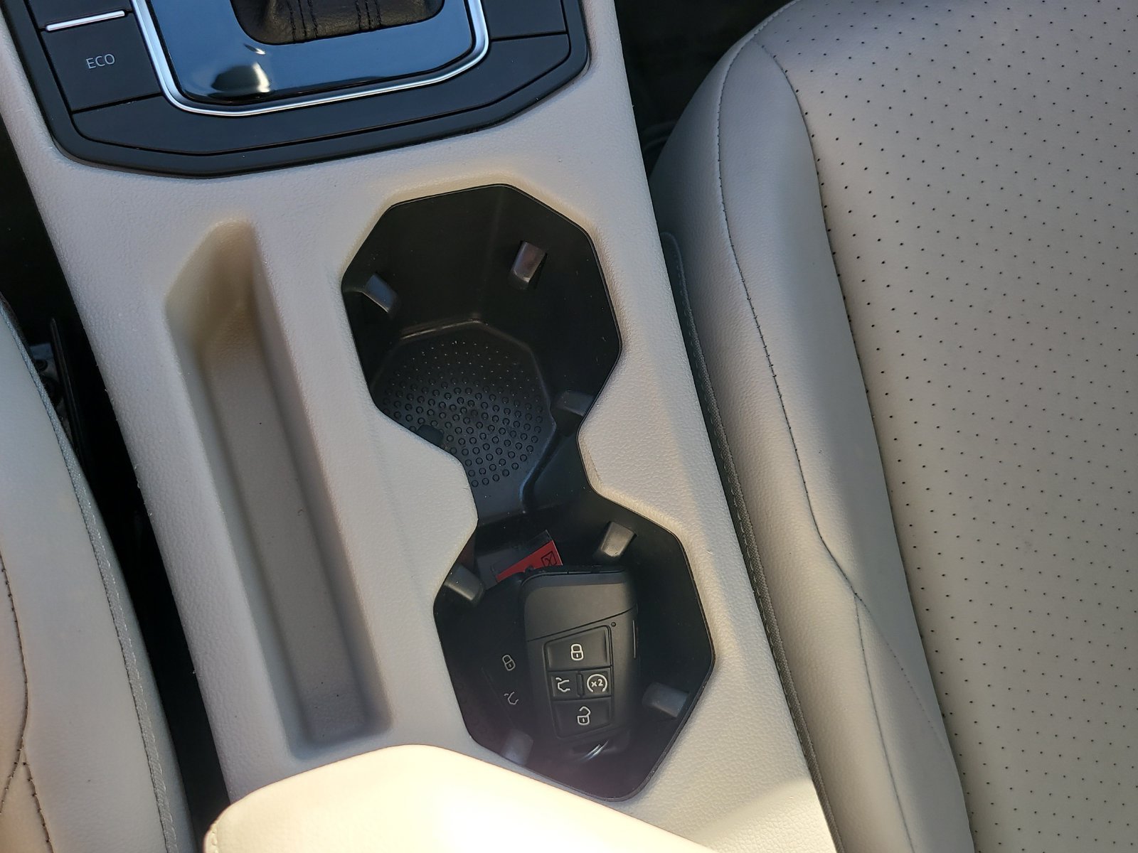 Used 2019 Blue Volkswagen 1.4T S image 26
