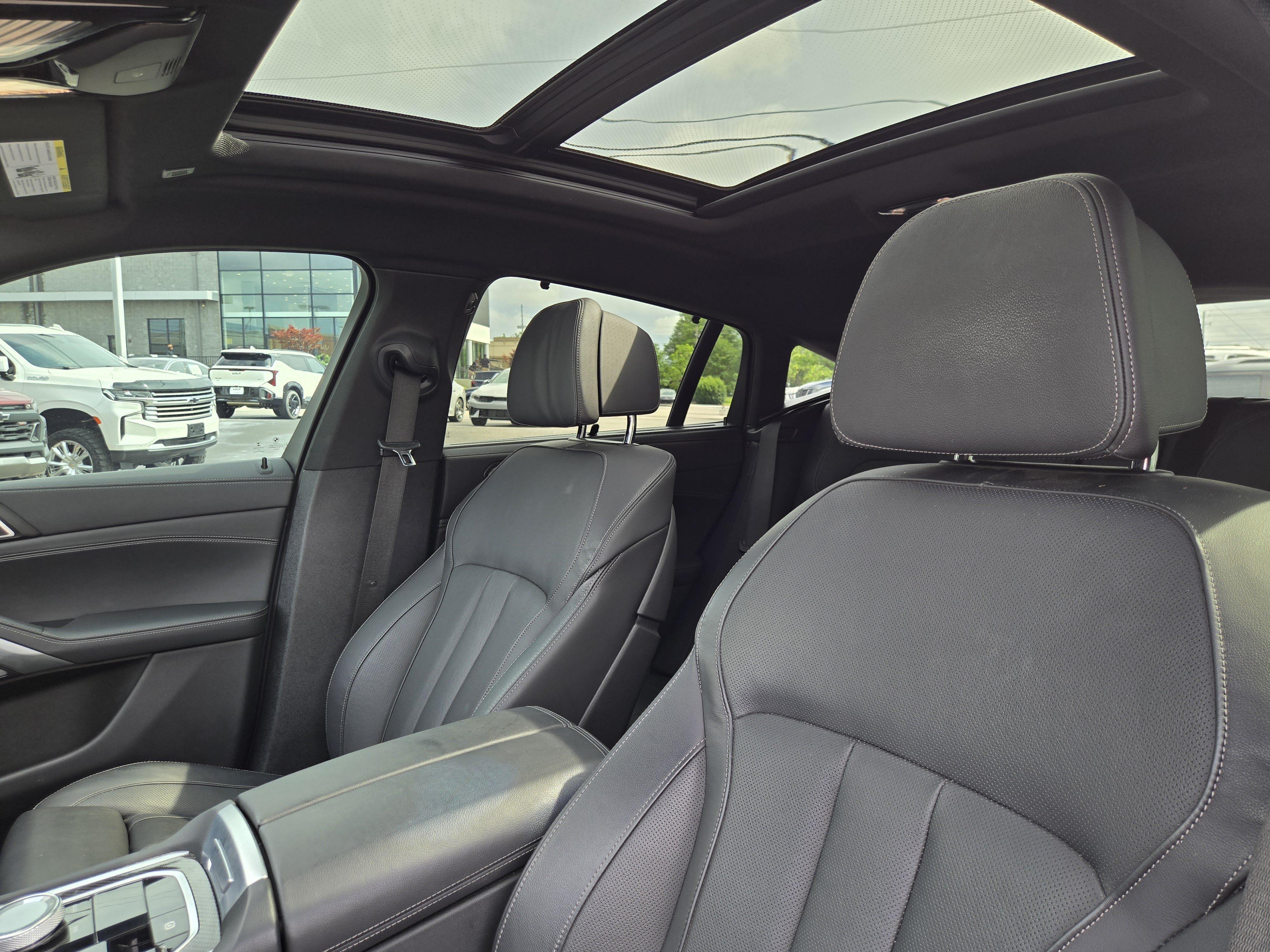 2022 BMW X6 M50i - Photo 23
