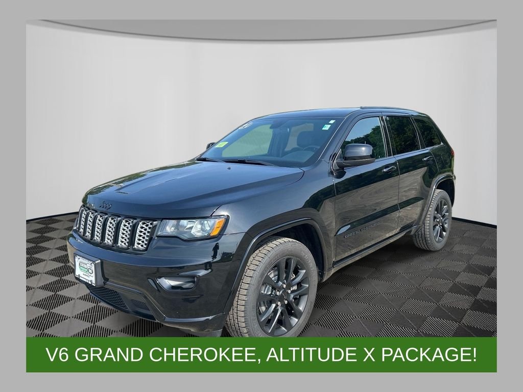 Used 2021 Black Jeep Laredo X image 1
