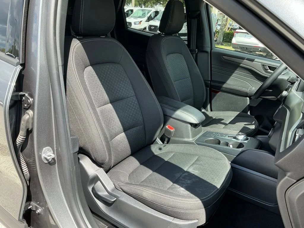 Used 2025 Gray Ford Active image 20