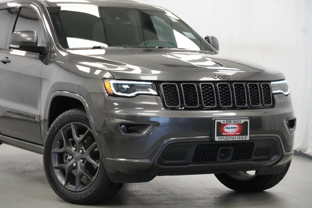 Certified Used 2021 Gray Jeep Limited image 8