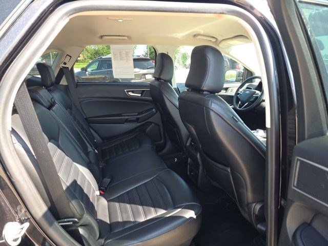 Used 2024 Agate Black Metallic Ford SEL image 10