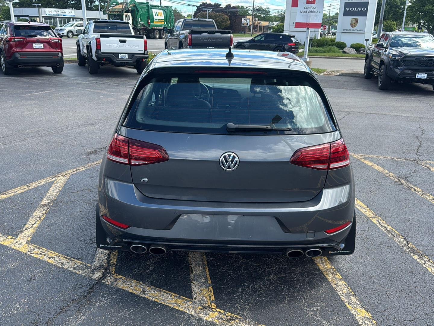 Used 2019 Indium Gray Metallic Volkswagen 4Motion image 5