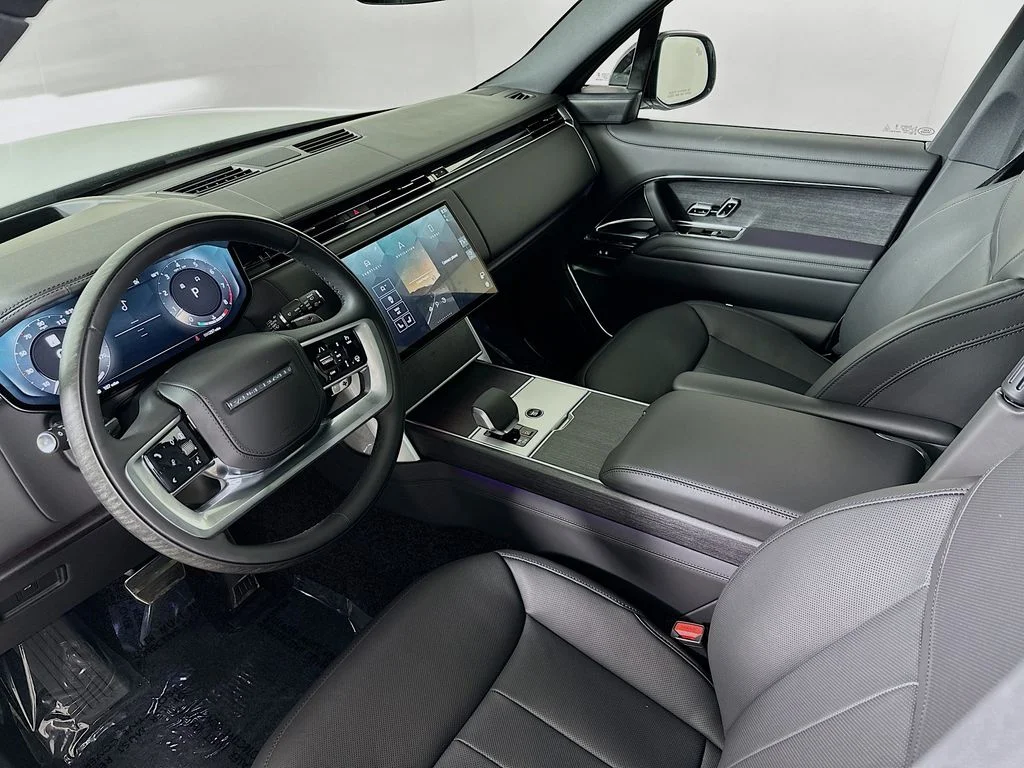 2025 Land Rover Range Rover SE - Photo 10