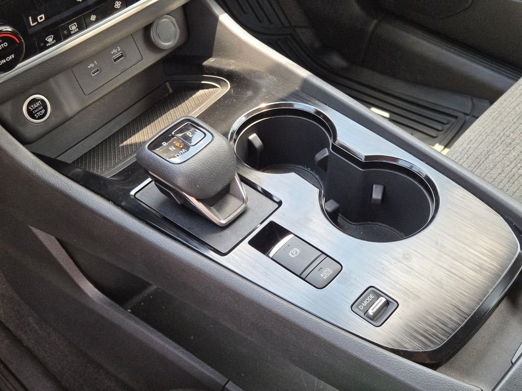Used 2022 Red Nissan SV image 30