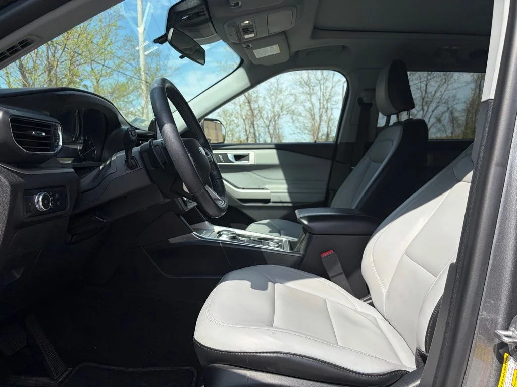Used 2021 Gray Ford XLT image 11