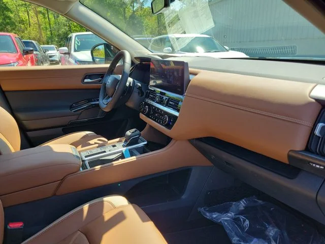 New 2026 Gray Nissan Platinum image 32