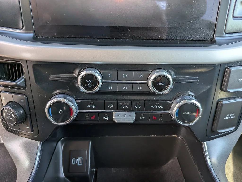 Used 2023 Antimatter Blue Metallic Ford XLT image 27