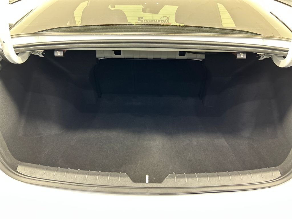 Used 2023 White Kia GT-Line image 20