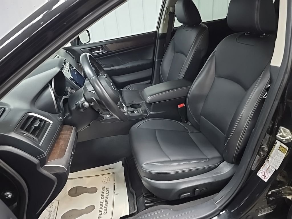 Used 2018 Black Subaru 2.5i image 33