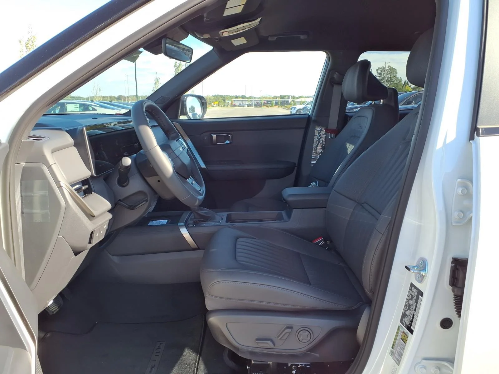 New 2027 Snow White Pearl Kia X-Line S image 11