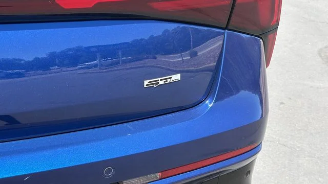 Used 2025 Blue Kia GT-Line image 11