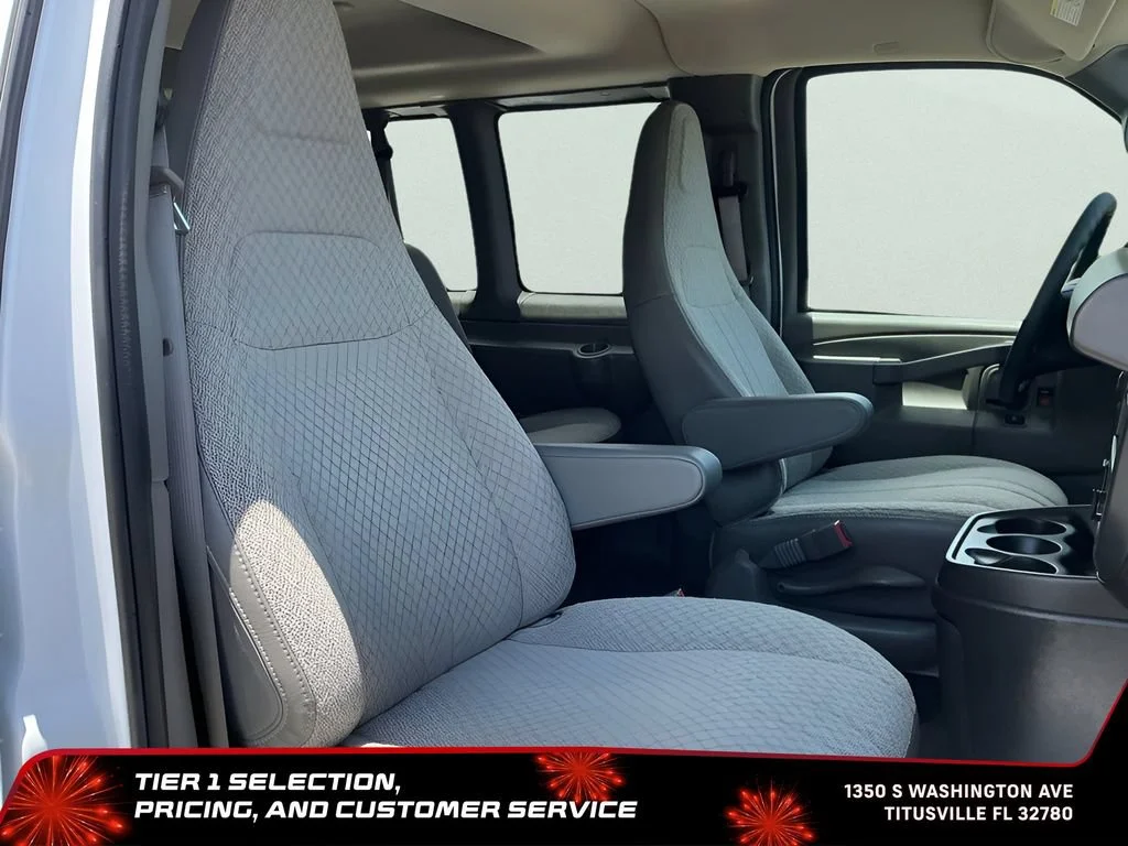 Used 2025 Summit White Chevrolet 1LT image 15