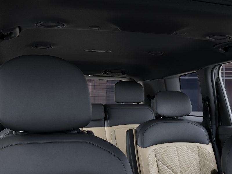 New 2027 Glacial White Pearl Kia EX image 27