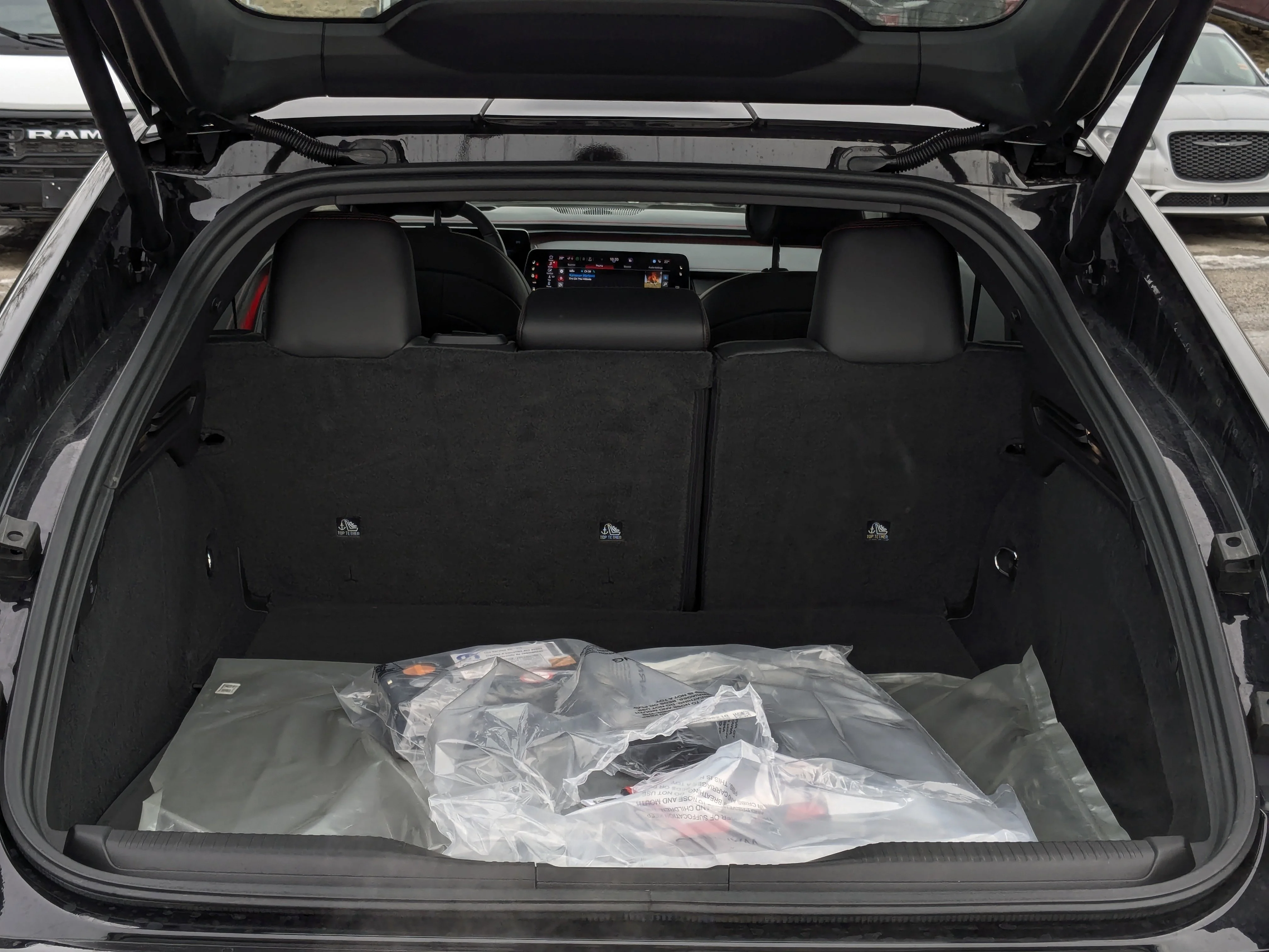 New 2026 Black Dodge Scat Pack Plus - 18 SPEAKER PREMIUM AUDIO - BLACKTOP PACKAGE - HURRICANE HO & TONS MORE! image 31