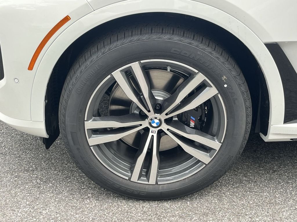 Used 2027 Alpine White BMW xDrive40i image 10