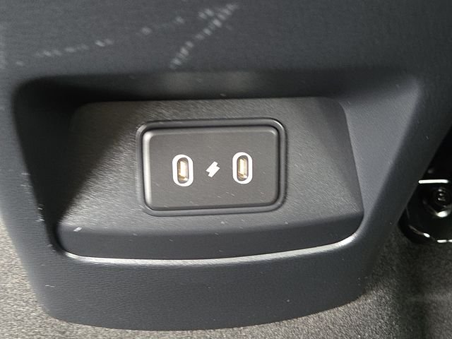 Used 2023 Snow White Pearl Kia GT-Line image 29