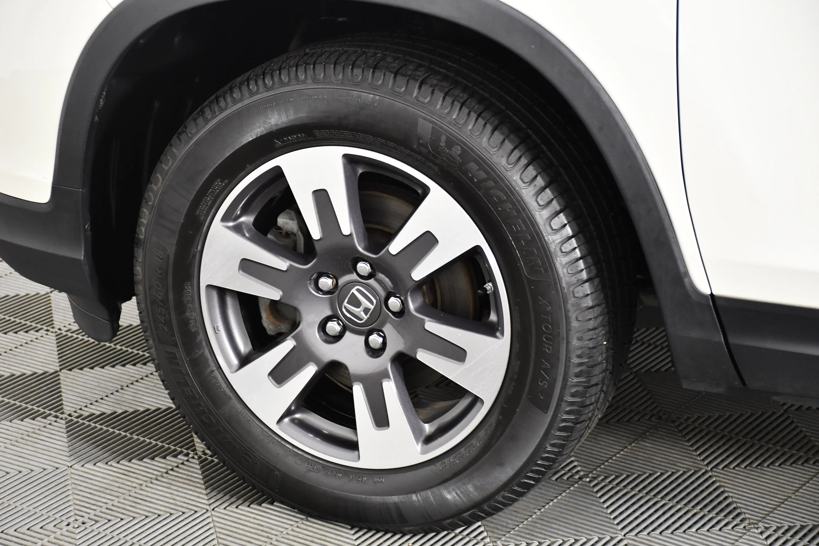 Used 2019 White Diamond Pearl Honda RTL-E image 56