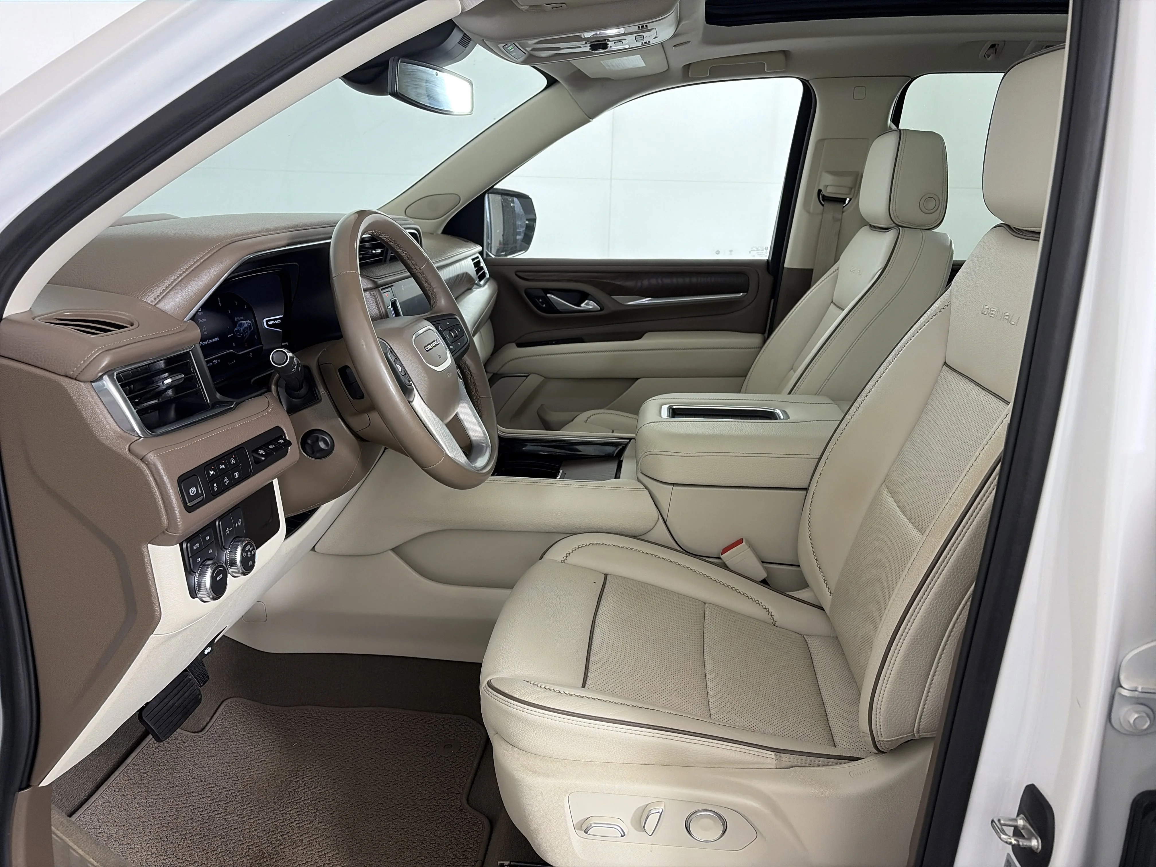 2024 GMC Yukon XL Denali - Photo 6