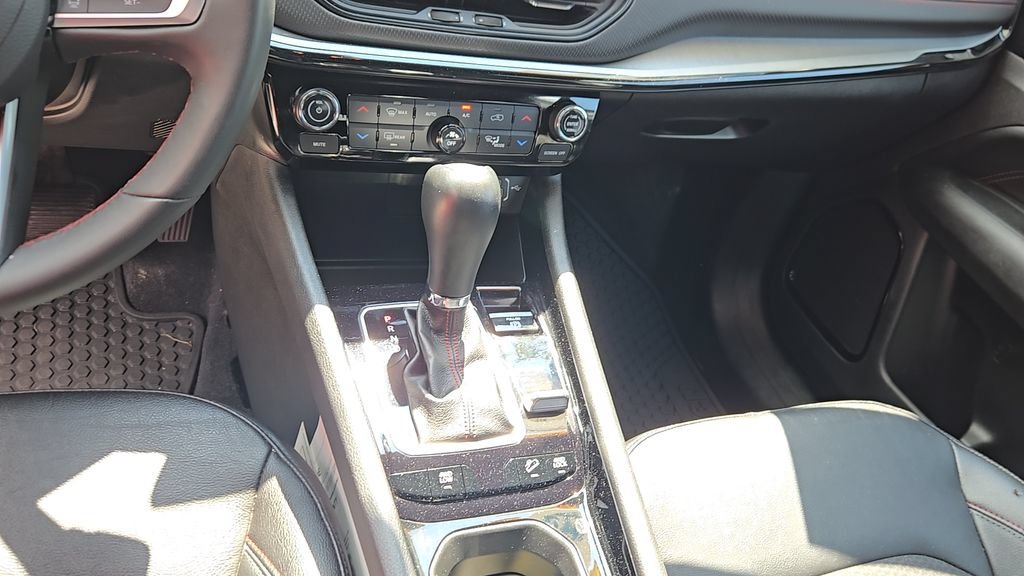 Used 2025 Bright White Clearcoat Jeep Trailhawk image 15