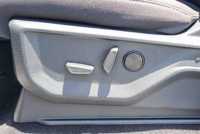 New 2026 Oxford White Ford XLT image 50