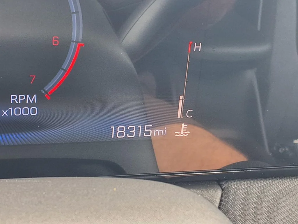 Used 2025 White Chevrolet LT image 14