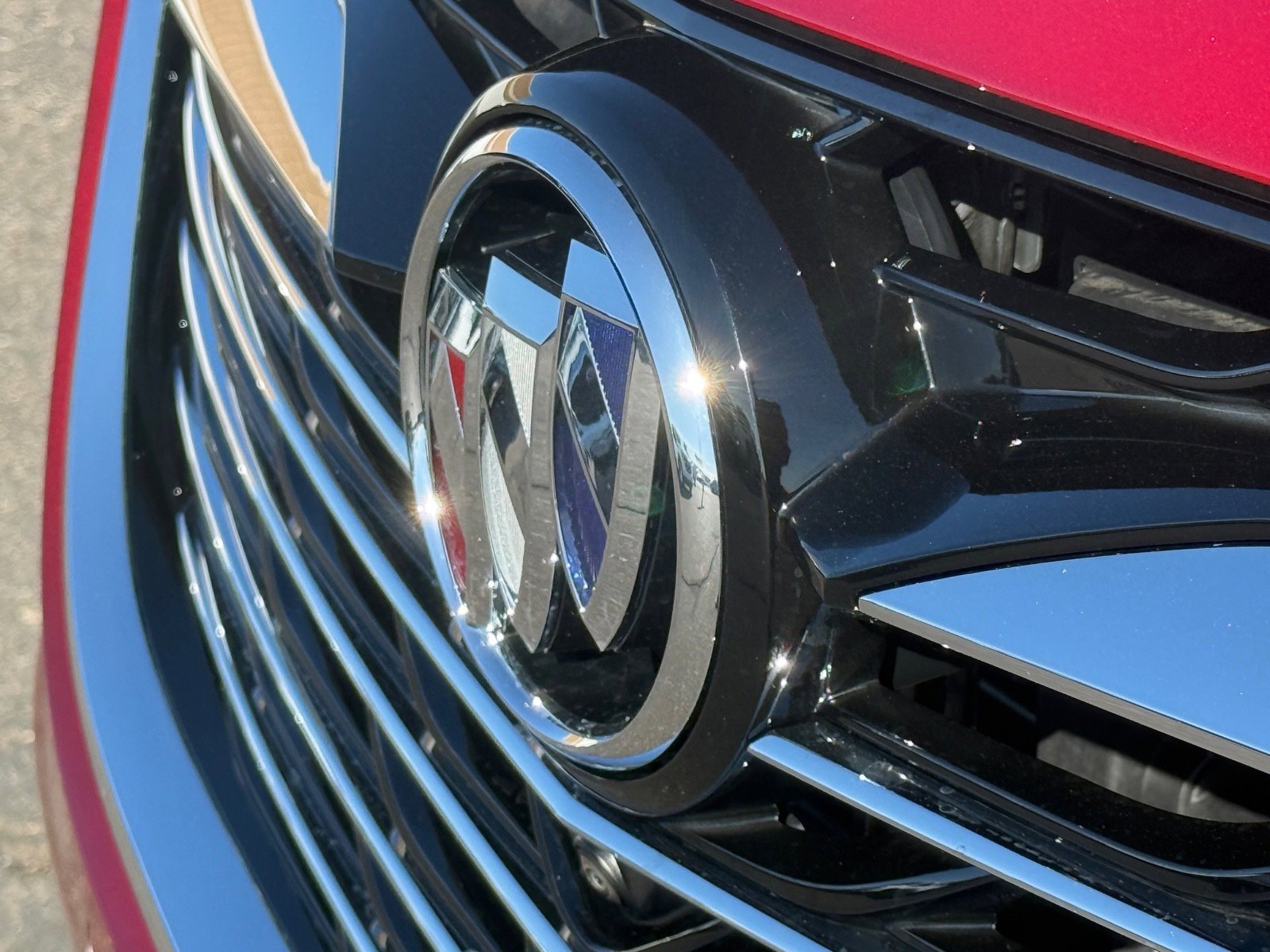 Used 2023 Cherry Red Tintcoat Buick Premium image 29