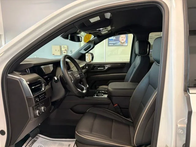 Used 2025 White GMC Elevation image 15