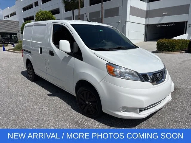 2017 Nissan NV200 SV's photo