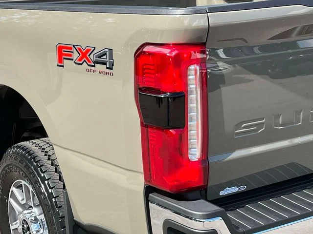 New 2027 Gray Ford Lariat image 10