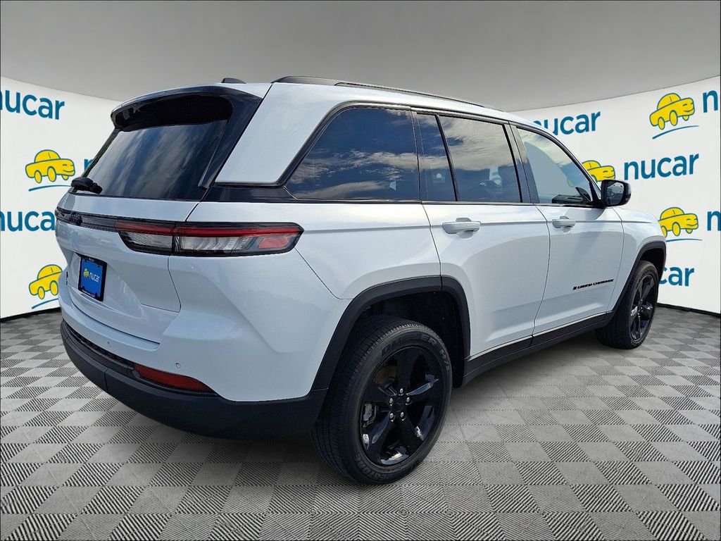 Used 2023 White Jeep Altitude X image 7