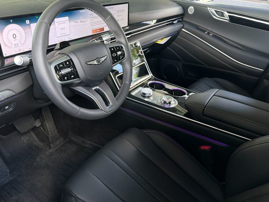 New 2026 White Genesis 2.5T image 10
