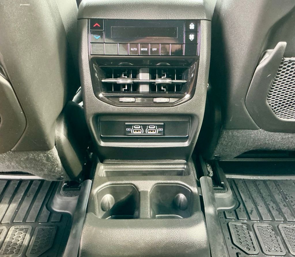 2025 Jeep Grand Cherokee L Laredo - Photo 32