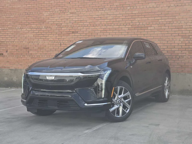 2027 Cadillac OPTIQ Premium Luxury