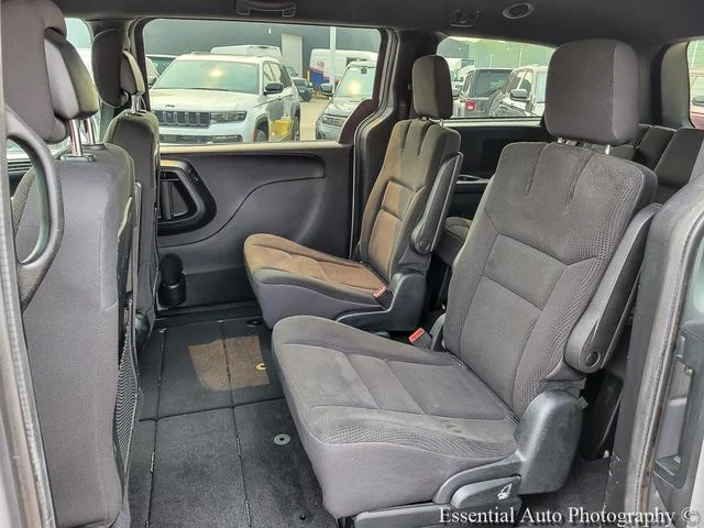 Used 2018 Silver Dodge SE Plus image 10
