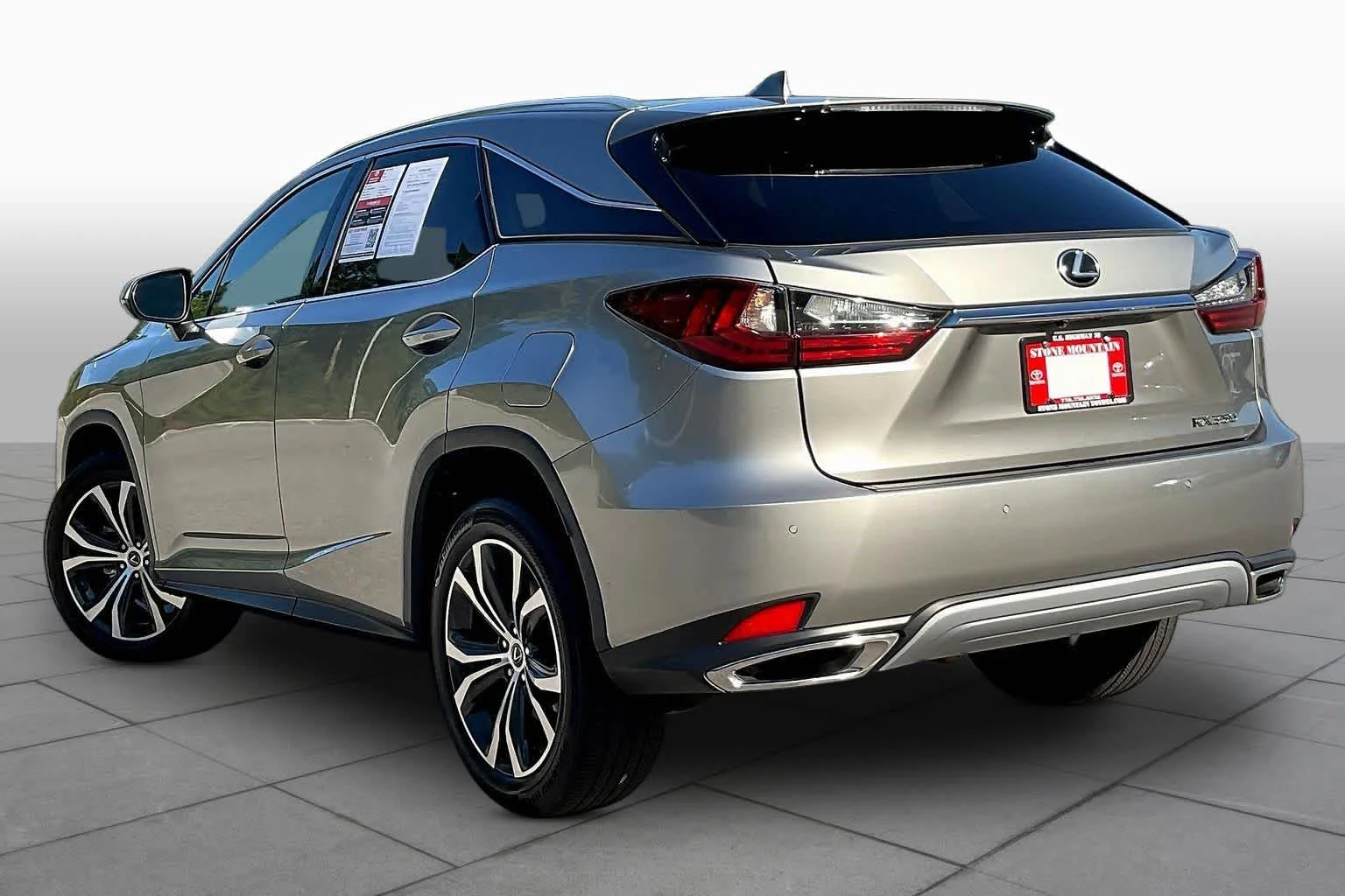 Used 2021 Atomic Silver Lexus  image 12