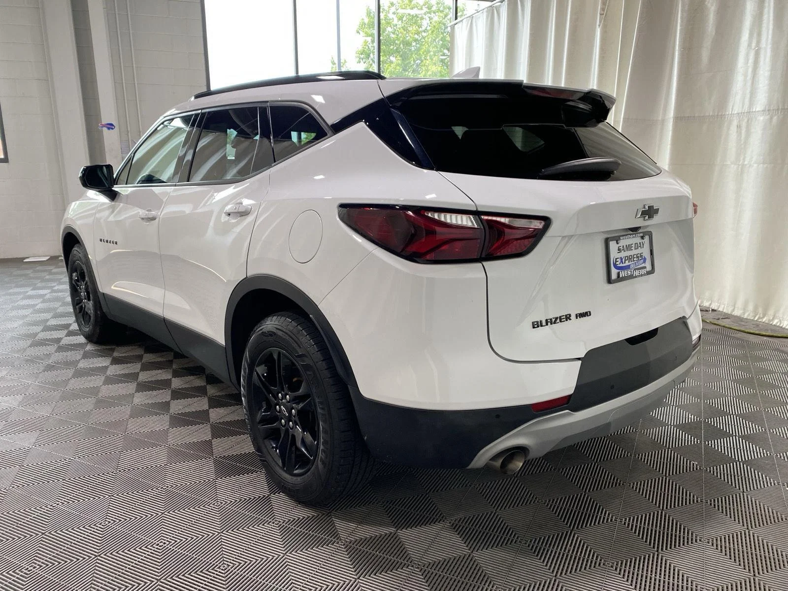 Used 2021 Summit White Chevrolet LT image 5