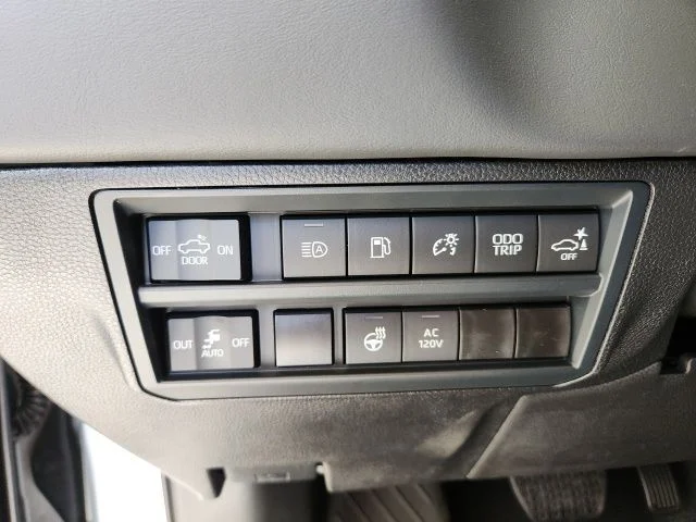 2026 Toyota Tundra Platinum - Photo 18