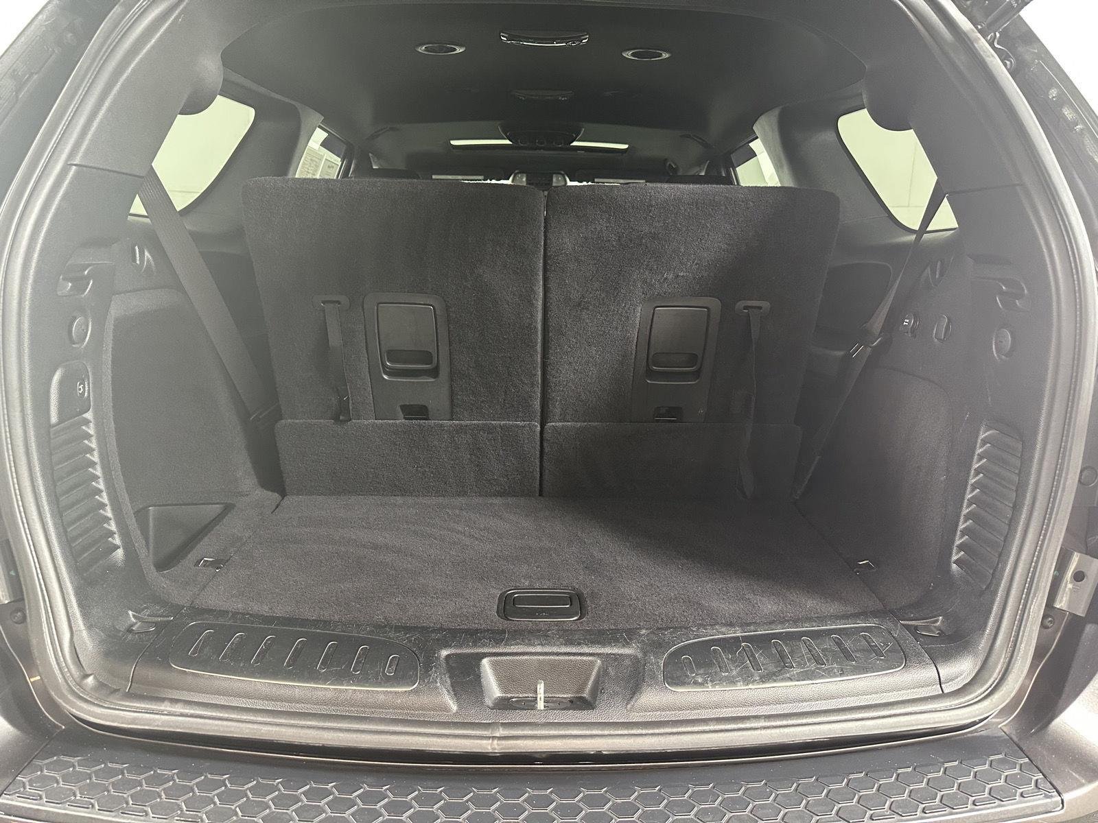 Used 2020 Granite Crystal Metallic Dodge R/T image 18